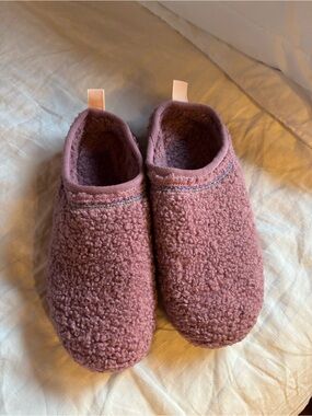 Bombas Plush Slip-On Slippers in Dusty Rose